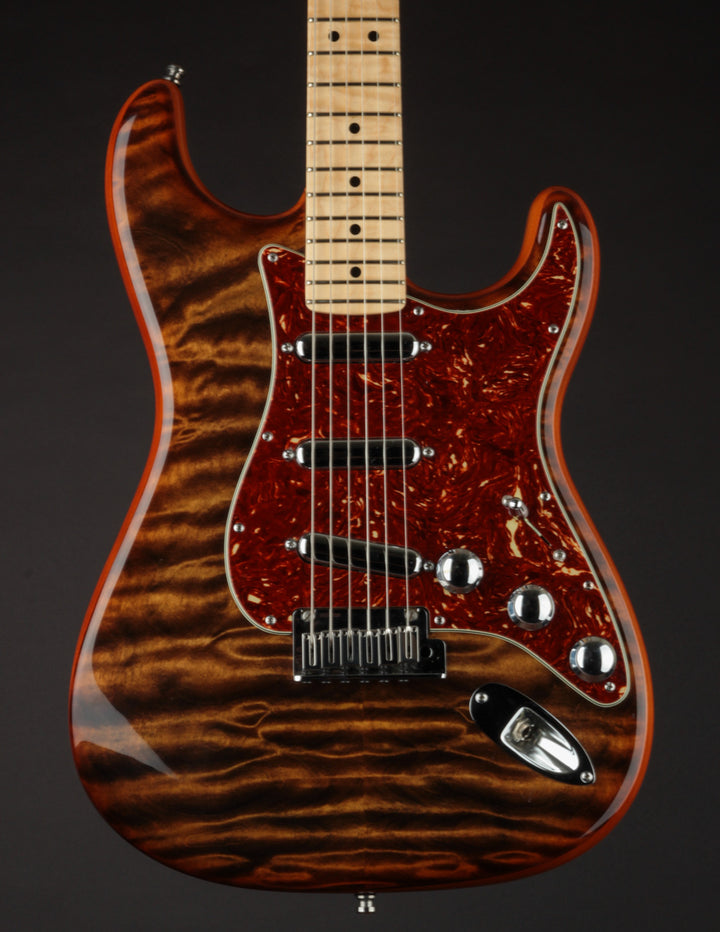 2015 Fender Artisan Stratocaster Quilted Maple Tiger Eye