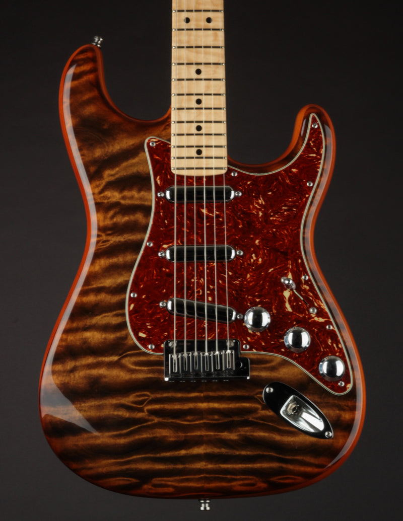 Fender Artisan Stratocaster Quilted Maple Tiger Eye (USED, 2015)